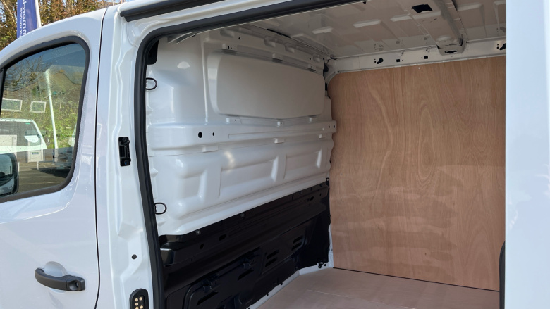 Renault Trafic Swb Diesel SL30 Blue dCi 150 Extra [Safety] Van